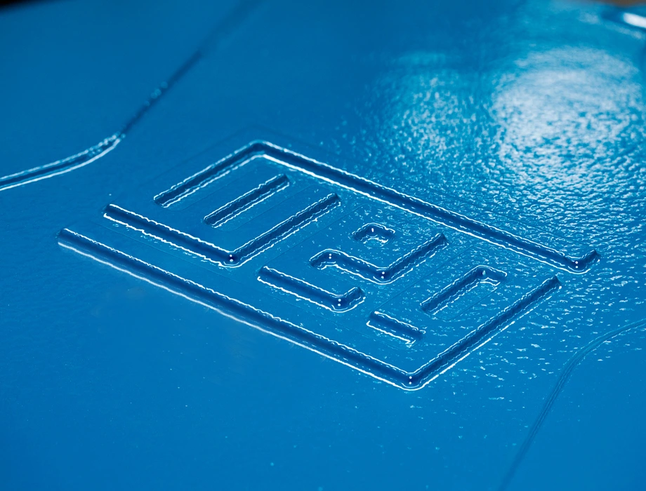 Logo sul motore WEG